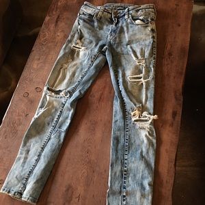American Eagle Distressed Skinny Jeans
